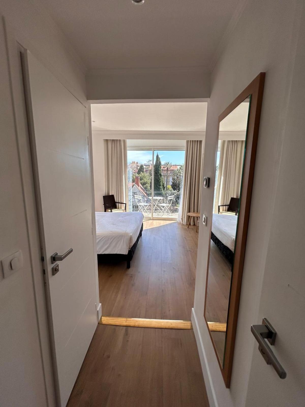 Hotel Carlton 3*